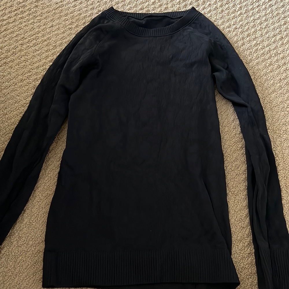 SIZE 4 BLACK LULULEMON Swiftly Tech Long-Sleeve Shirt 2.0